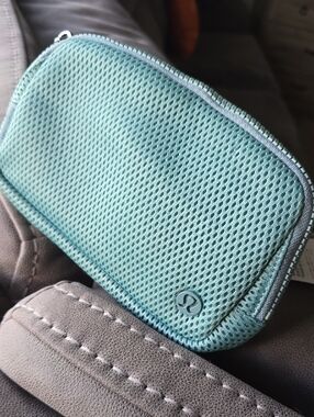 lululemon light mint green mesh pouch with logo